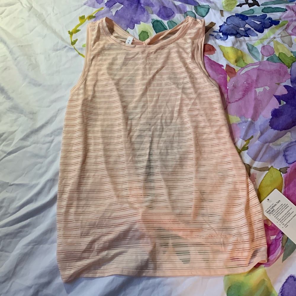 Lululemon Meet Halfway Tank *Striped NWT - Picture 3 of 6